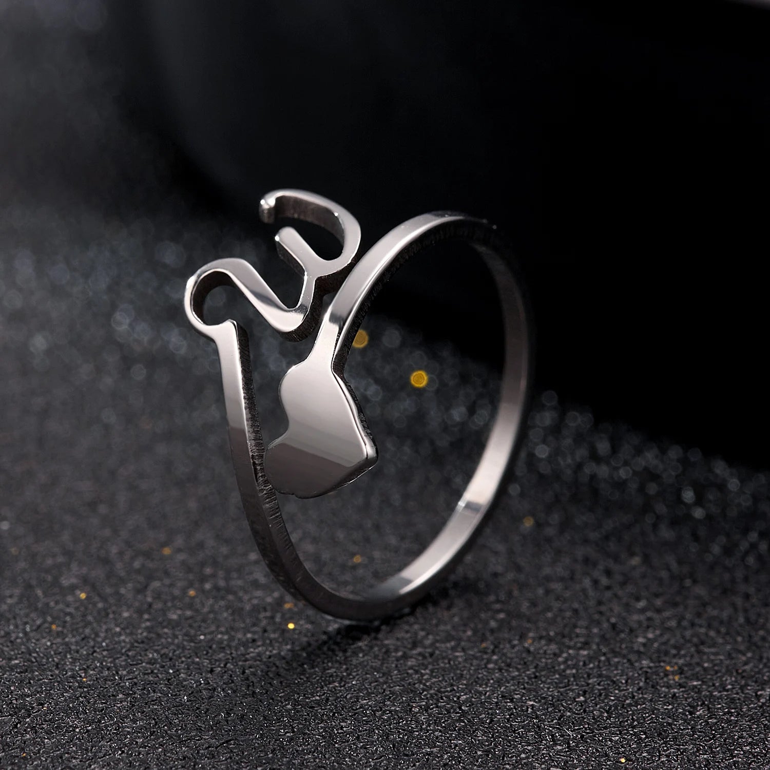 Bague Ajustable En Initial du Nom pour Homme et Femme en Acier Oxydable Gallery Cadeaux