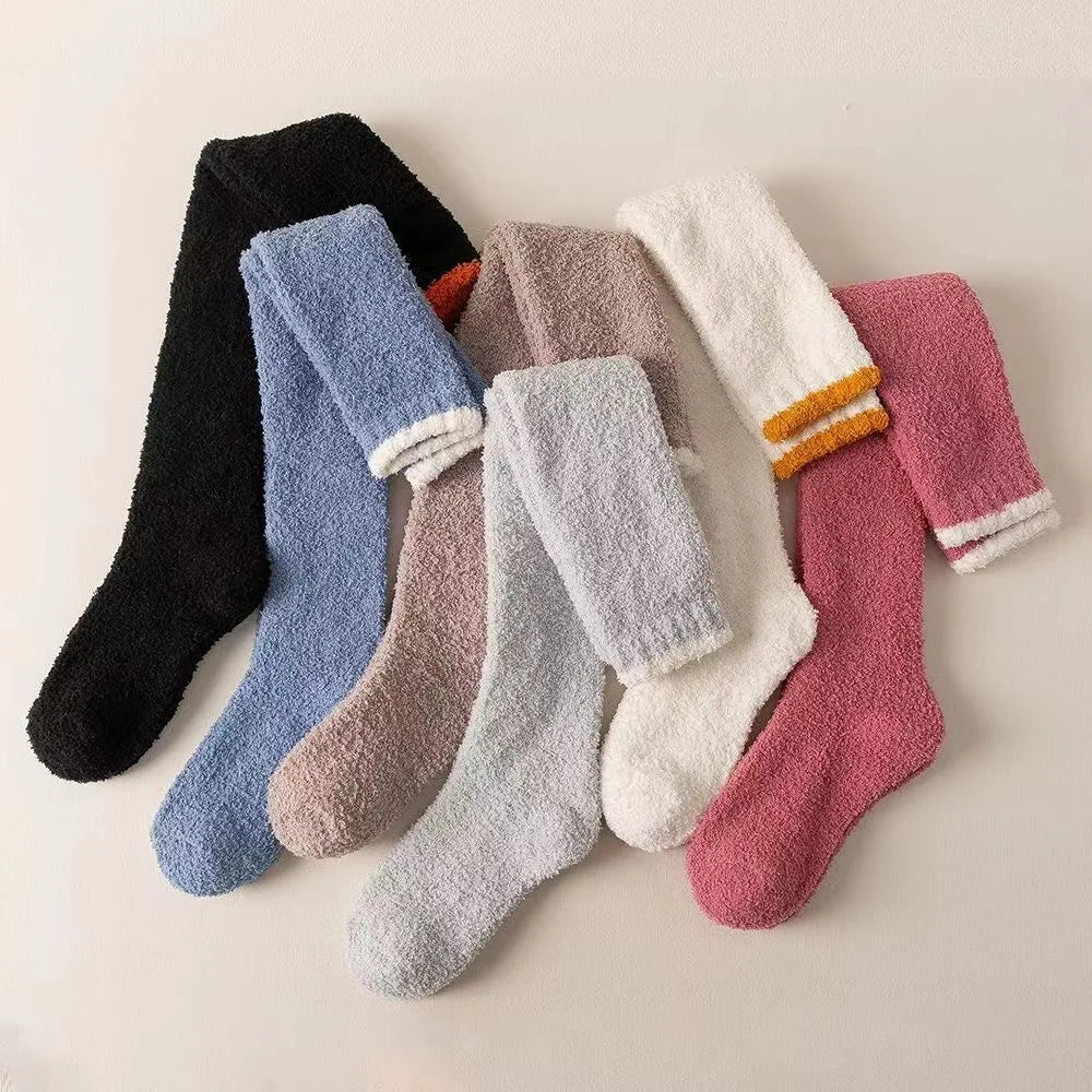 Chaussettes hautes au-dessus du genou pour femmes, chaussettes en peluche pour dormir à la maison, chaussettes de sol longues, chaussettes de cuisse hautes, chaussettes amusantes, chaudes, sourire, solide, hiver, Jk Gallery Cadeaux